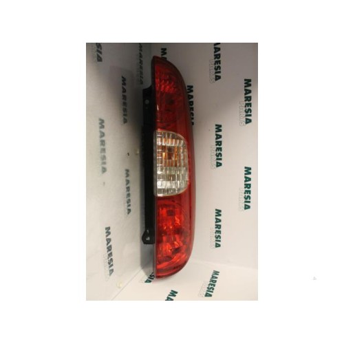 Fiat - Doblo - Taillight, right