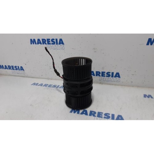 Renault - Scenic - Heating and ventilation fan motor