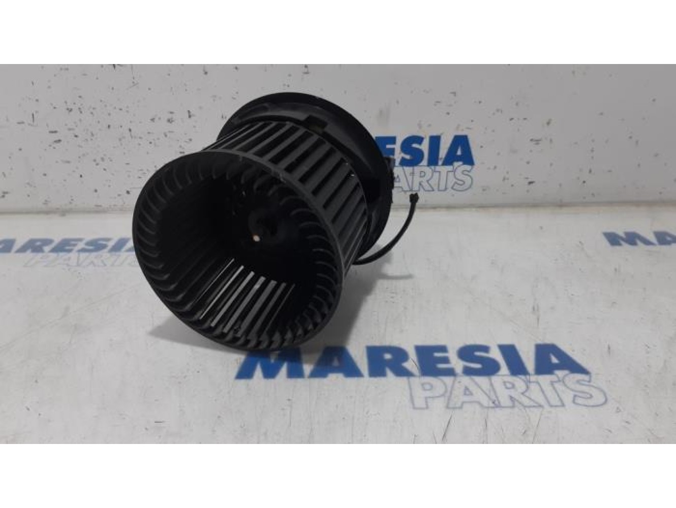 Peugeot - 208 - Heating and ventilation fan motor