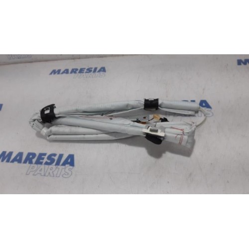 Peugeot - 208 - Airbag hemel links