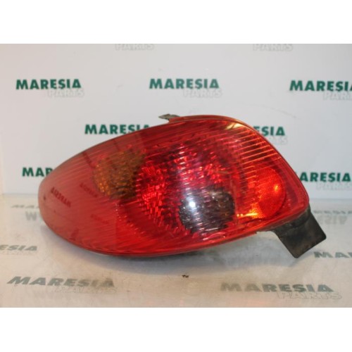 Peugeot - 206 - Rücklicht links