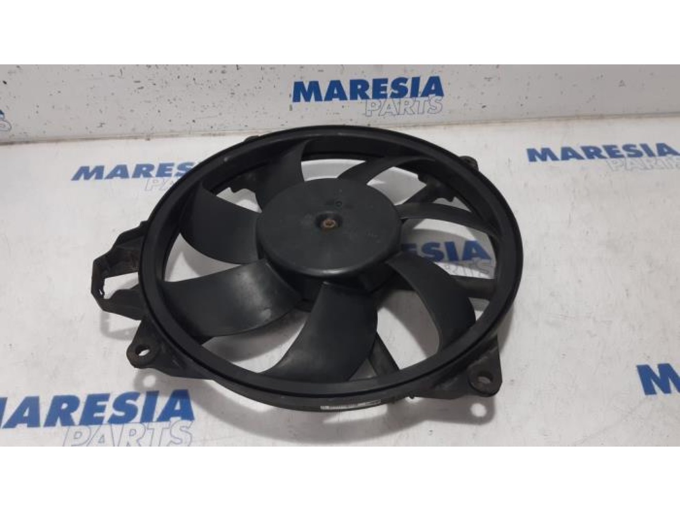 Renault - Scenic - Fan motor