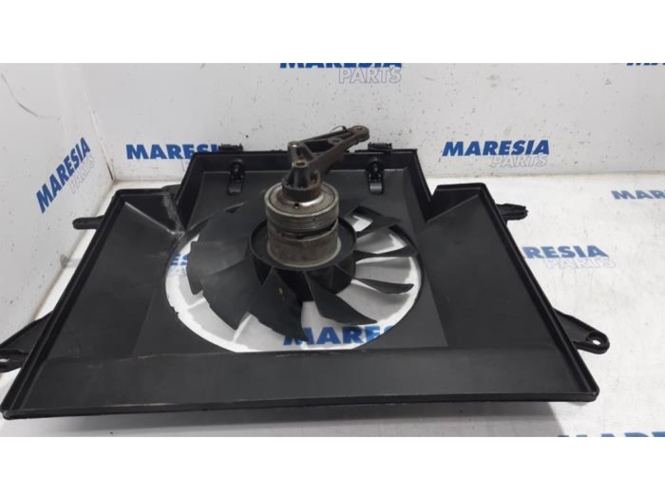 Iveco - Daily - Fan motor