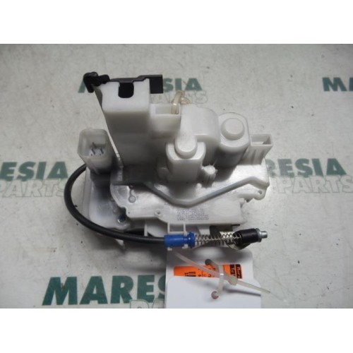 Fiat - Fiorino - Door lock mechanism 2-door, right