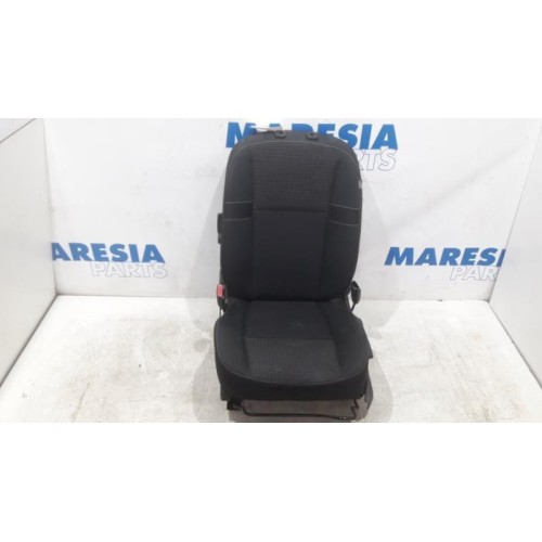 Renault - Scenic - Seat, left