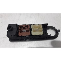 Renault - Clio - Multi-functional window switch