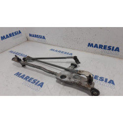 Peugeot - 308 - Wiper mechanism
