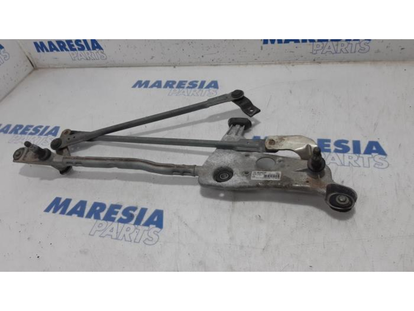 Peugeot - 308 - Wiper mechanism
