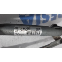 Peugeot - 208 - Wiper mechanism