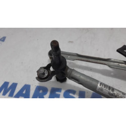 Peugeot - 208 - Wiper mechanism