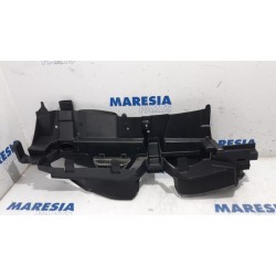 Renault - Scenic - Air funnel