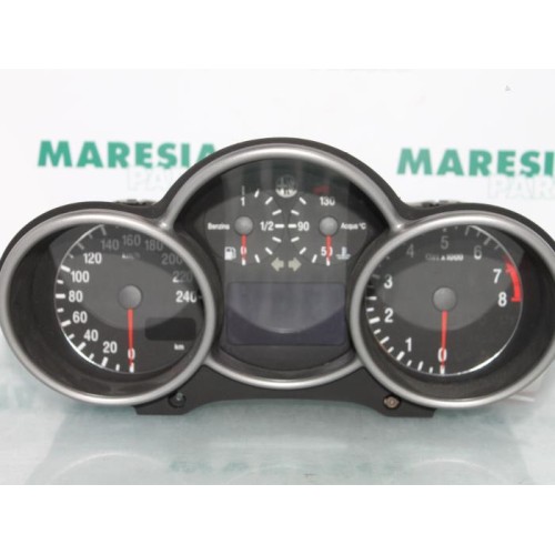 Alfa Romeo - 147 - Instrumentenbrett