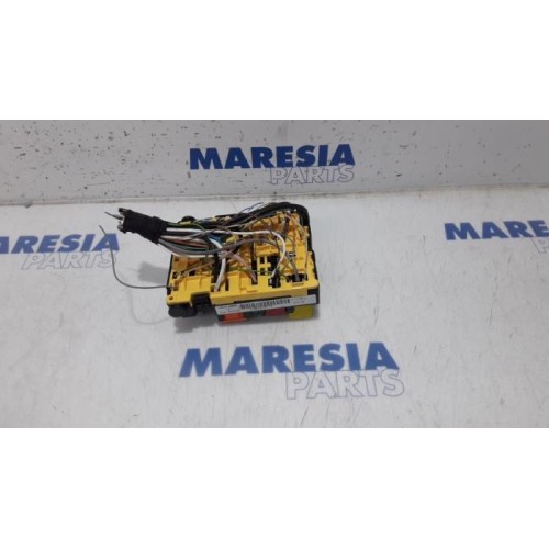 Peugeot - 208 - Fuse box