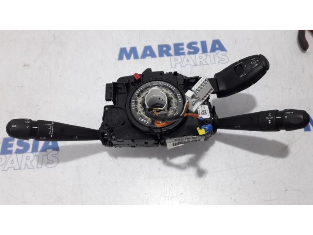 Peugeot - 208 - Steering column stalk