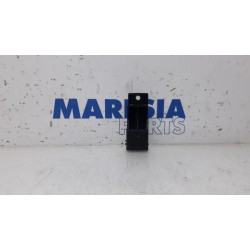 Peugeot - 208 - Glow plug relay
