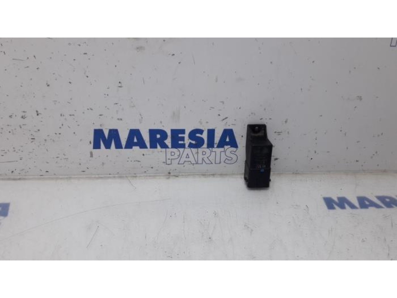 Peugeot - 208 - Glow plug relay