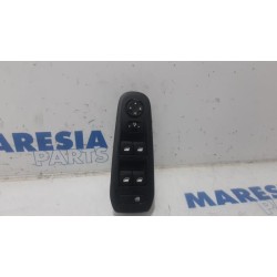 Peugeot - 308 - Multi-functional window switch
