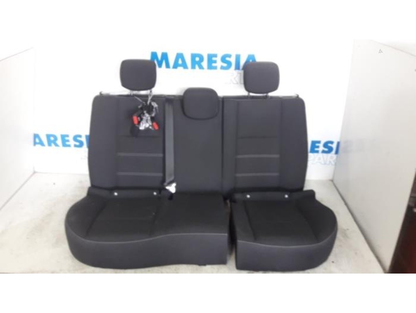 Renault - Megane - Rear bench seat