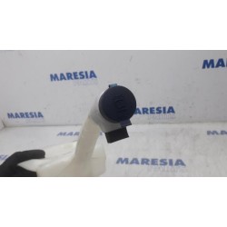 Fiat - 500 - Front windscreen washer reservoir
