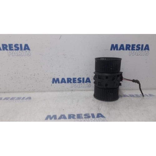 Renault - Megane - Heating and ventilation fan motor