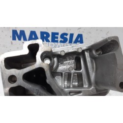 Opel - Combo - Engine mount