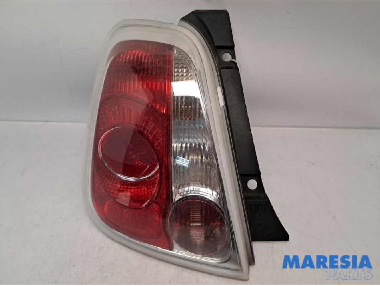 Fiat - 500 - Taillight, left