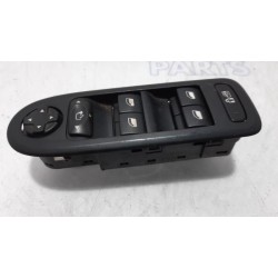 Peugeot - 508 - Multi-functional window switch