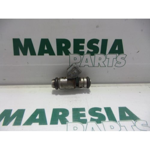 Renault - Megane Scenic - Injector (petrol injection)