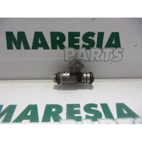 Renault - Megane Scenic - Injector (petrol injection)