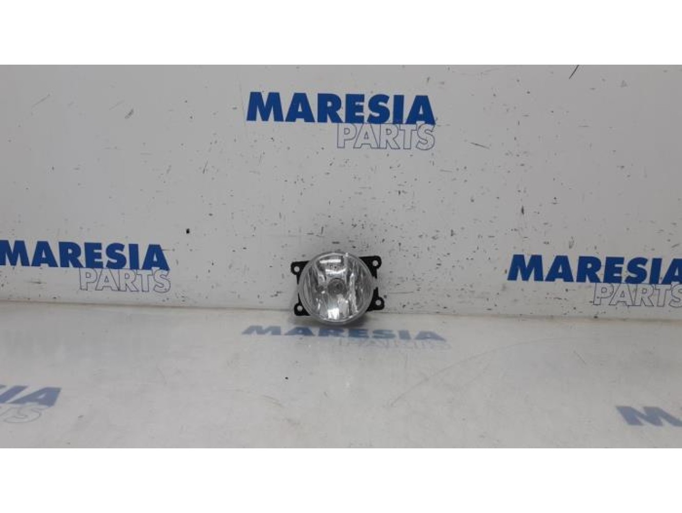 Peugeot - 5008 - Fog light, front left