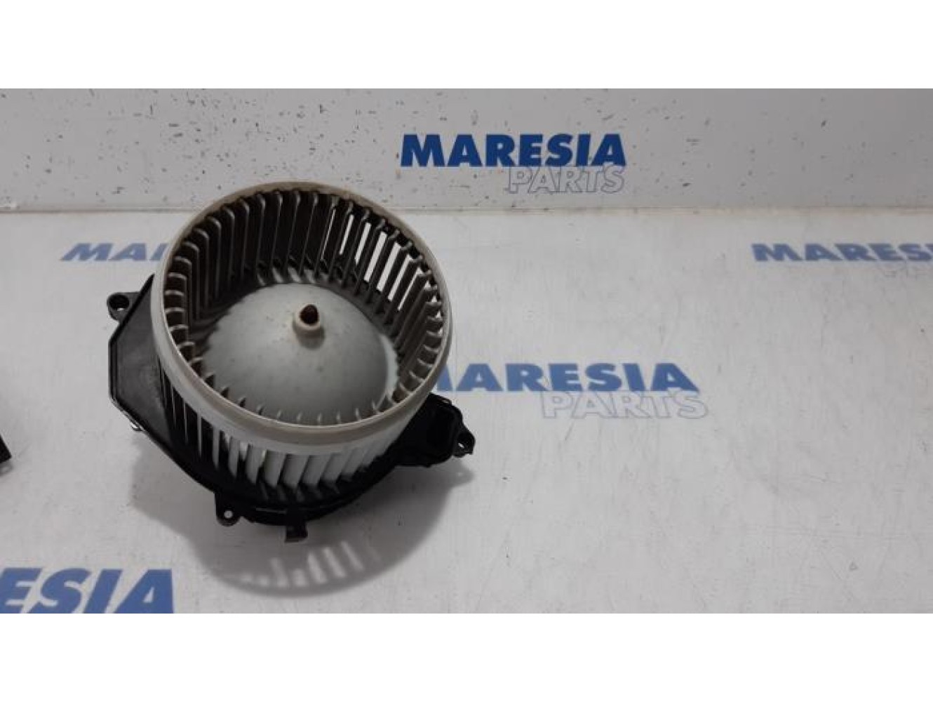Peugeot - Partner - Heating and ventilation fan motor
