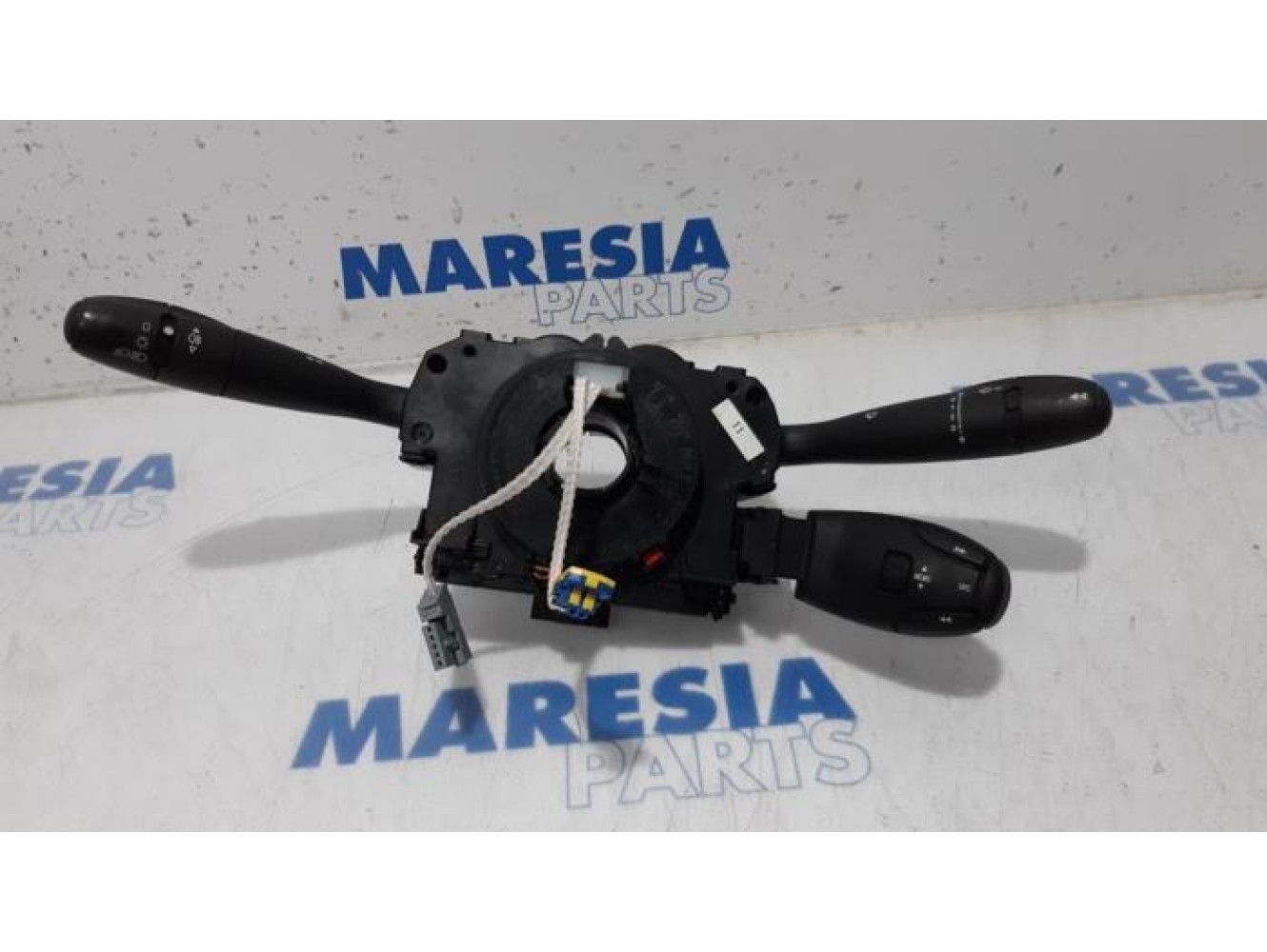Peugeot - Partner - Steering column stalk