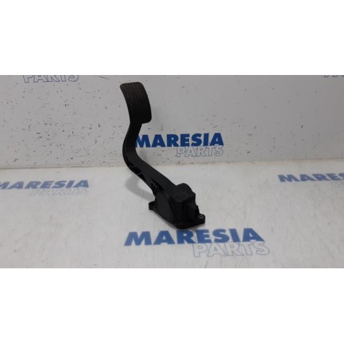 Peugeot - Partner - Gaspedalposition Sensor