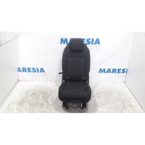 Peugeot - 5008 - Sitz hinten