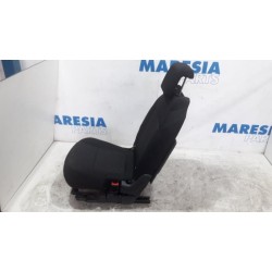 Peugeot - 5008 - Rear seat