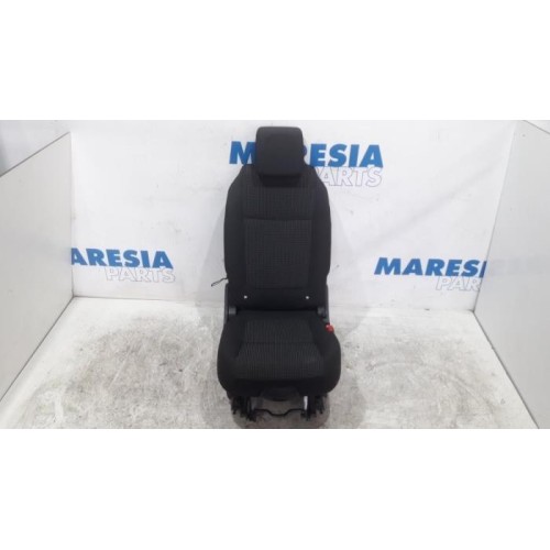 Peugeot - 5008 - Sitz hinten