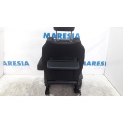 Peugeot - 5008 - Seat, right