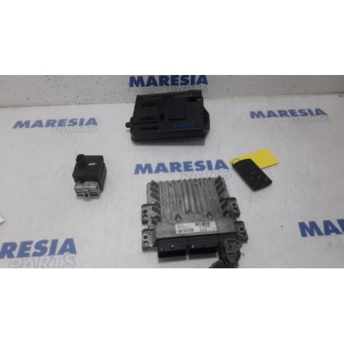 Renault - Scenic - Engine management computer