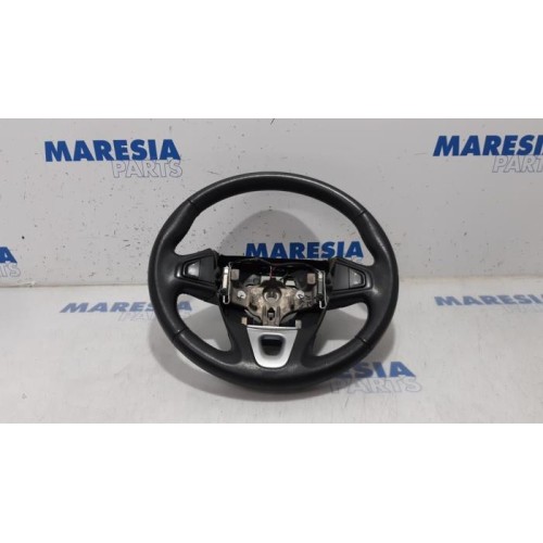 Renault - Scenic - Steering wheel