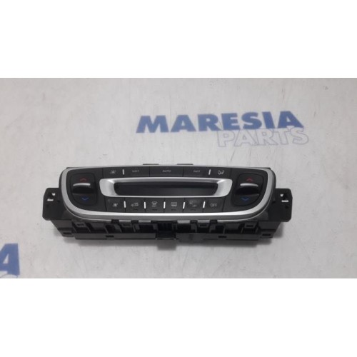 Renault - Scenic - Panneau de commandes chauffage