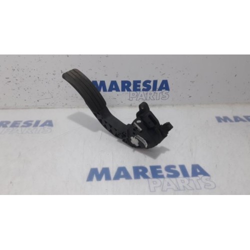Renault - Scenic - Gaspedalposition Sensor