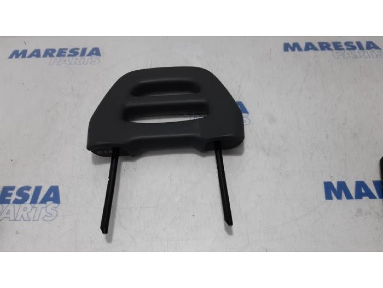 Citroen - Jumper - Headrest