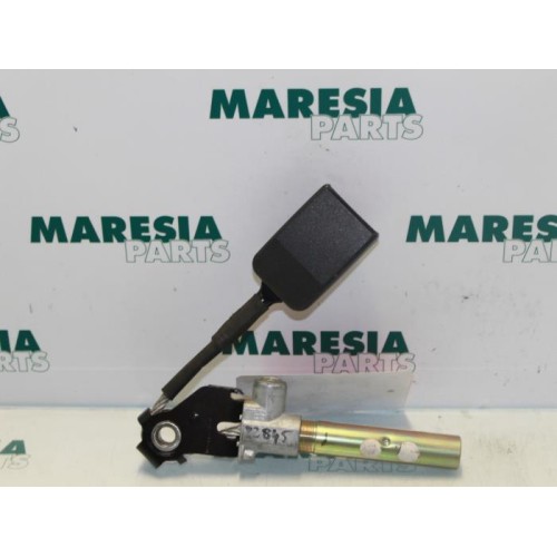 Renault - Kangoo - Gurtsrammer links