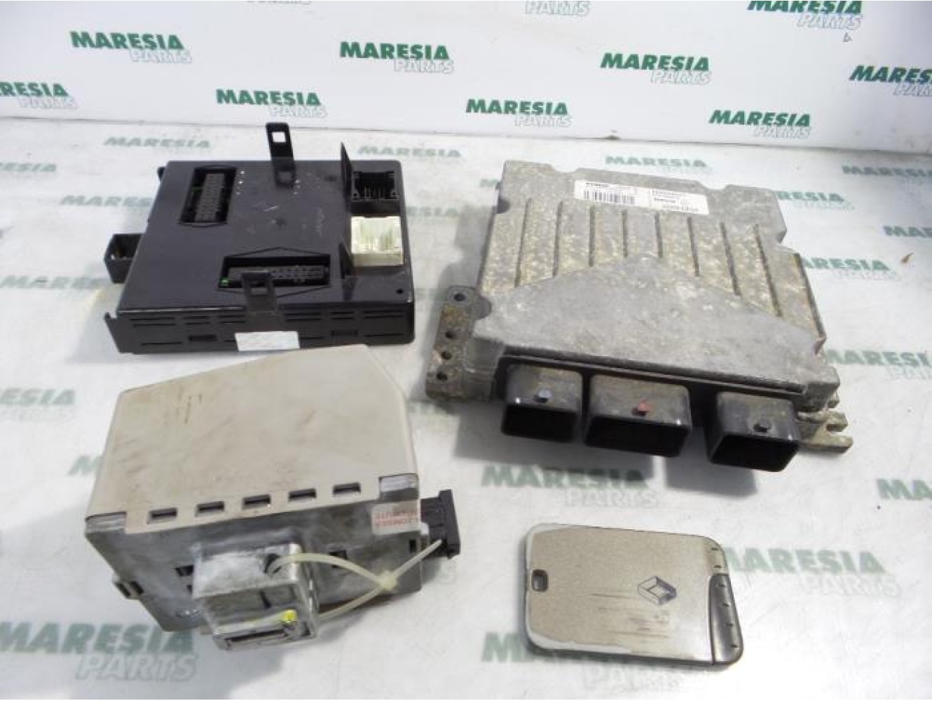 Renault - Laguna - Engine management computer