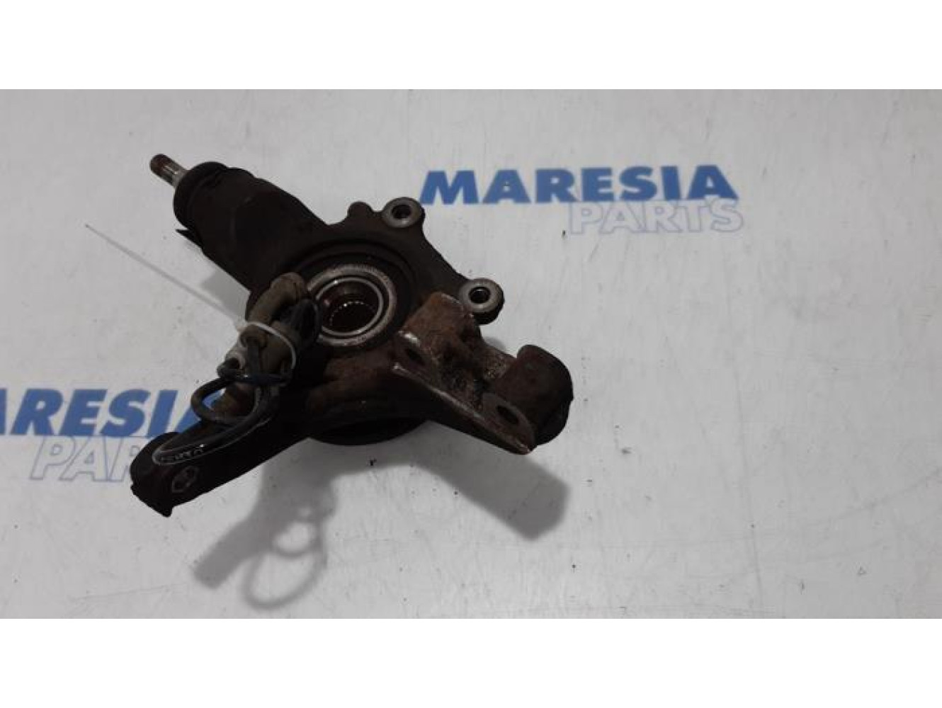 Peugeot - 308 - Knuckle, front right