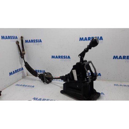 Renault - Scenic - Gear stick
