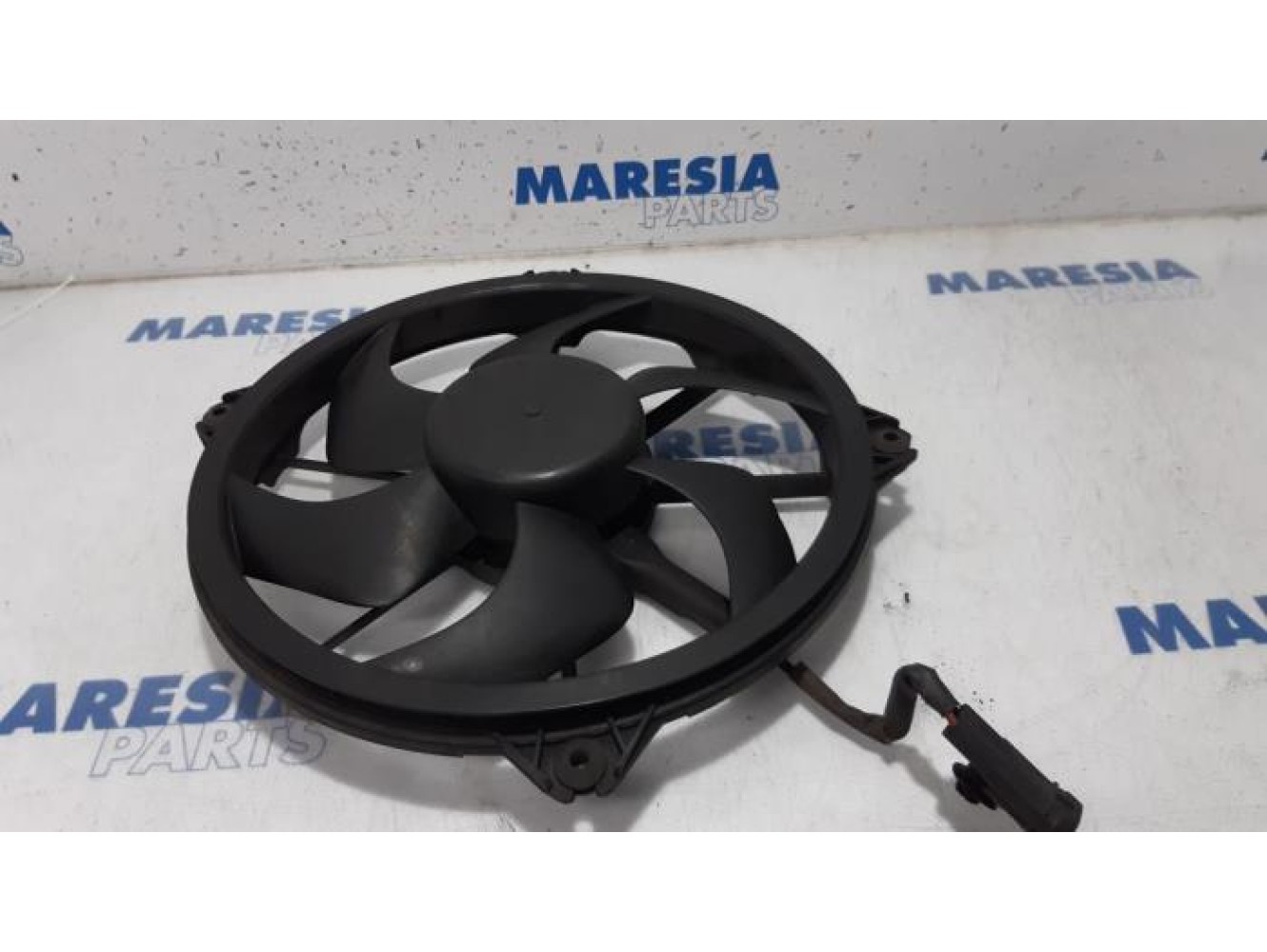 Peugeot - Partner - Fan motor