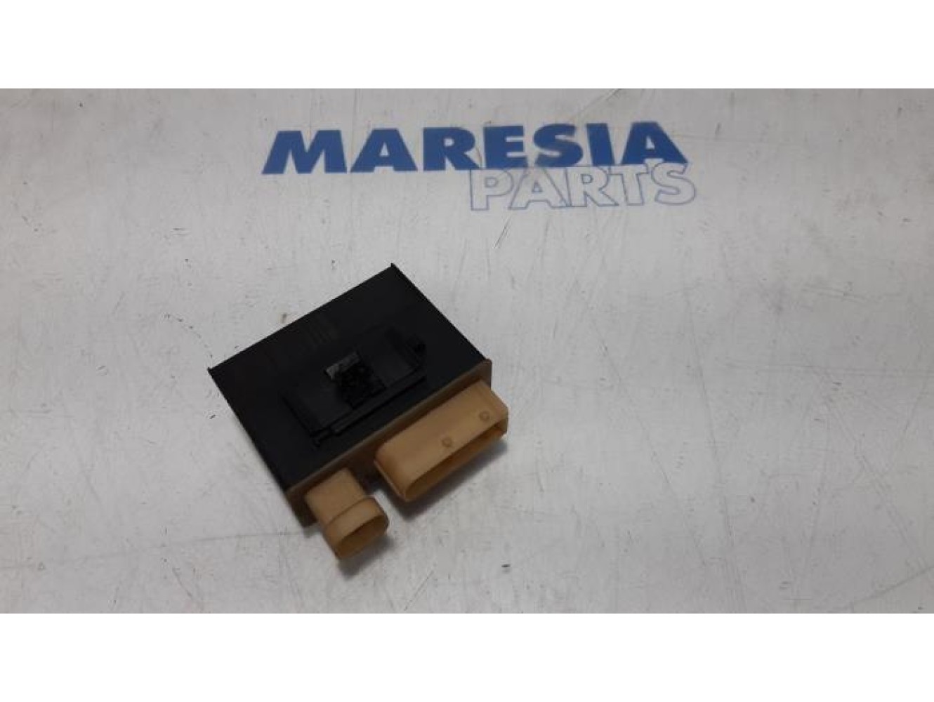 Peugeot - Partner - Glow plug relay