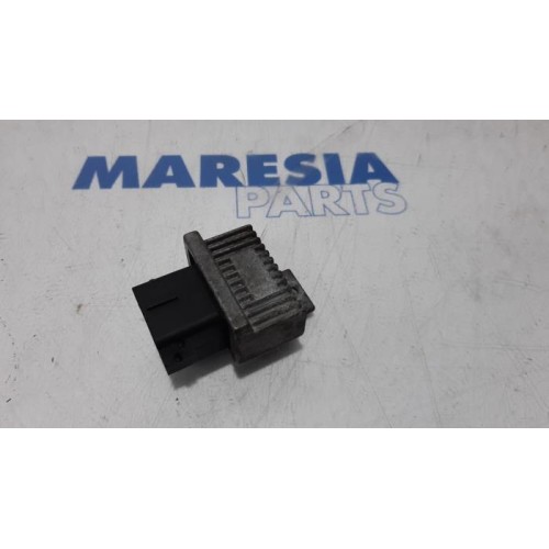 Peugeot - Partner - Glow plug relay
