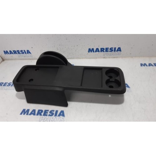 Citroen - Berlingo - Console centrale